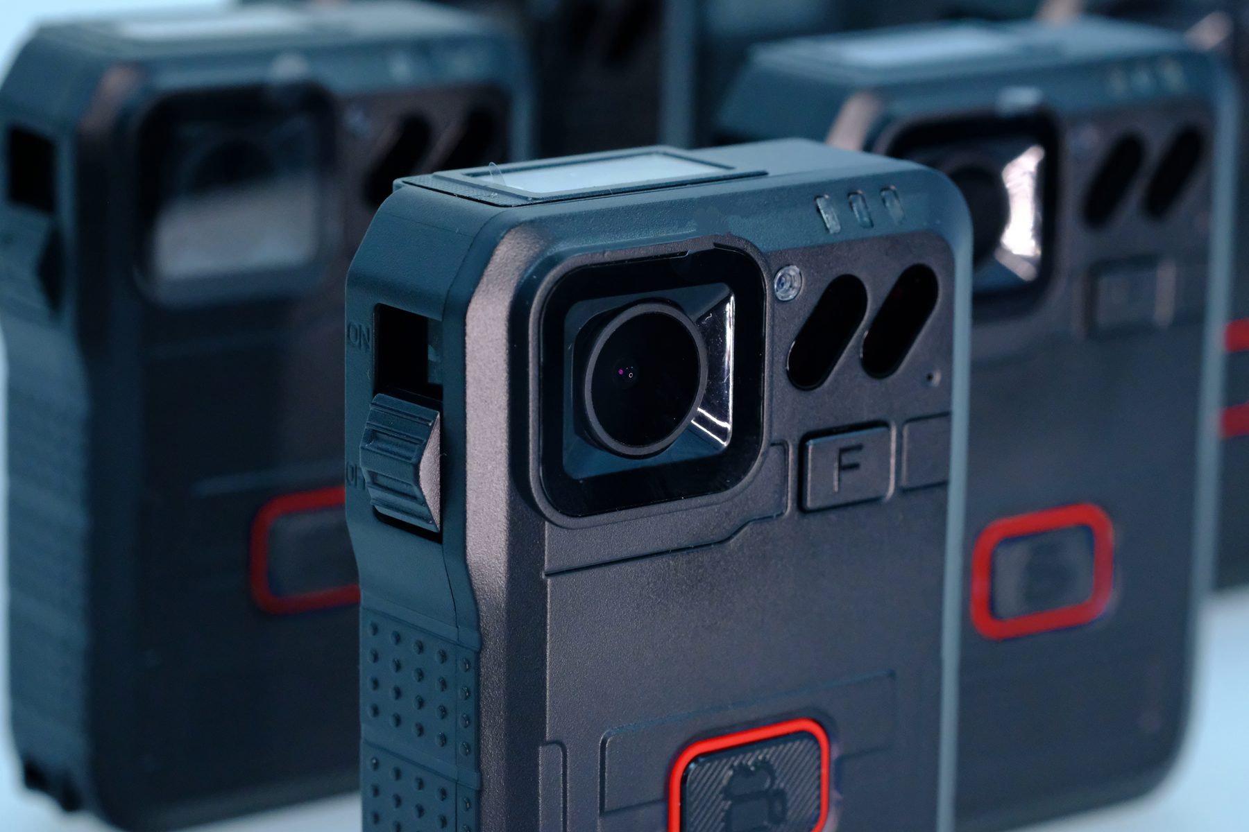 Все VIGUARD HUNTER MINI Носимый видеорегистратор высокого разрешения видеонаблюдения в магазине Vidos Group