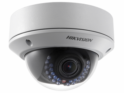 HikVision DS-2CD2722FWD-IS 2Мп  IP-камера, c ИК-подсветкой до 30м, варифокальный объектив 2.8-12мм